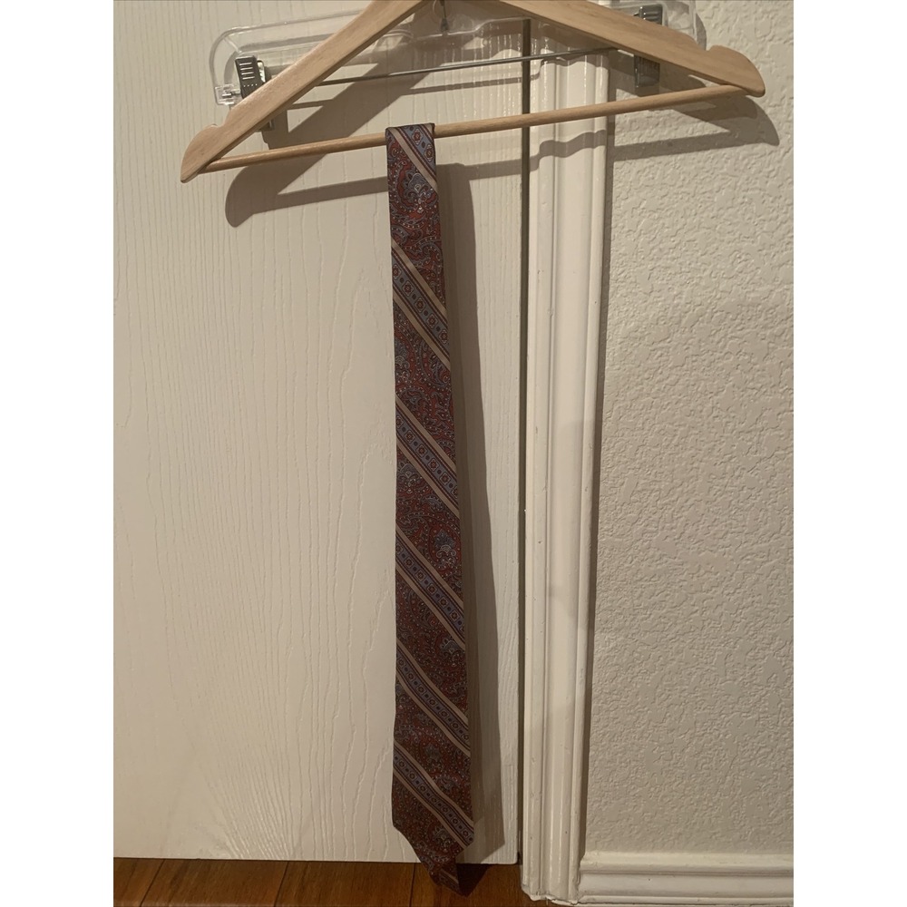 christian dior vintage tie all silk made in the usa red Floral pattern mint cond